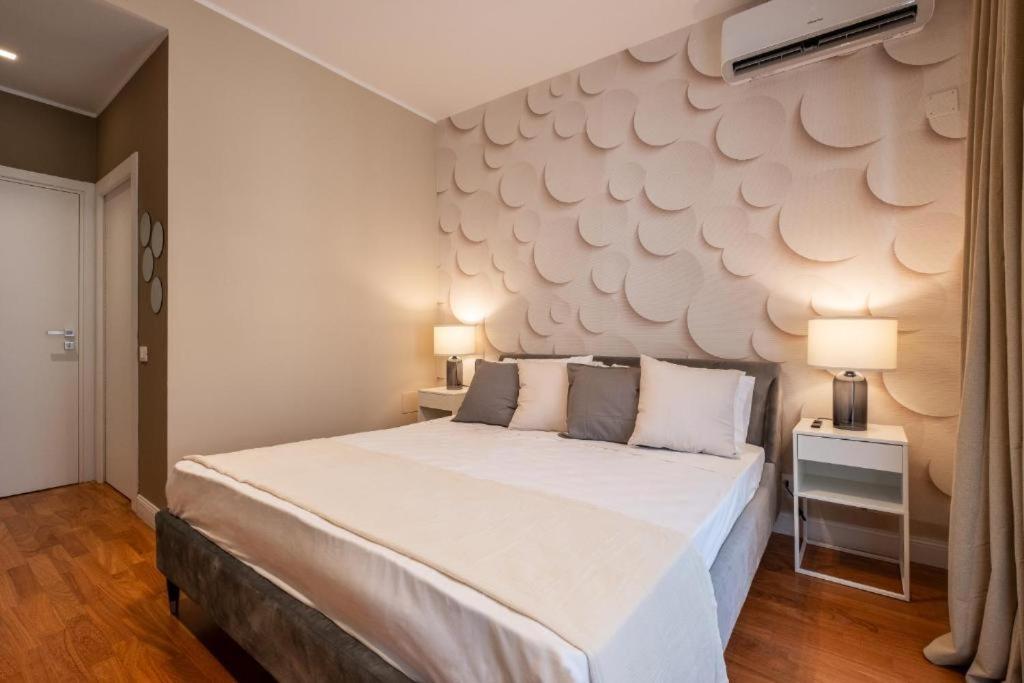 Sweet Life 2 Luxury And Design Apartment Bari Buitenkant foto
